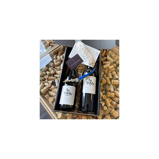 Les Volets Red Hamper